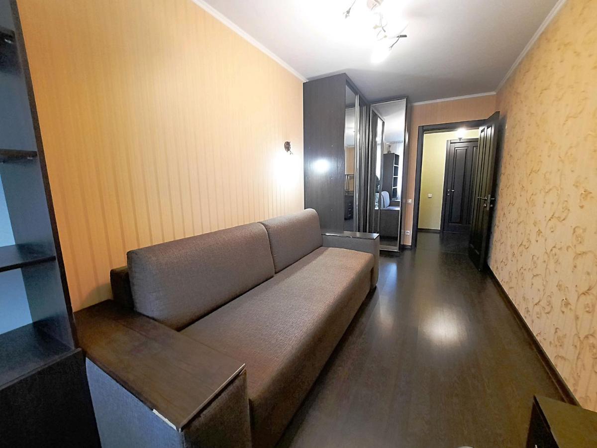 Ботанік Це 3 Кімнатна Квартира Подобово У Центрі Полтави Мережа Alex Apartments Безконтактне Заселення 24-7 Документи Для Відряджень Poltawa Exterior foto